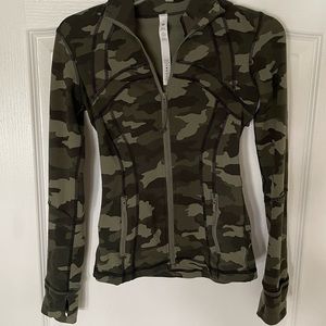 define lululemon jacket army green